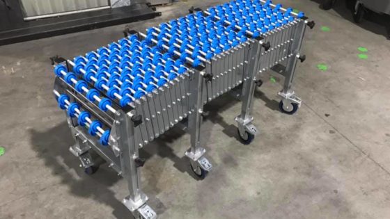 Convoyeur bleu extensible plié mset
