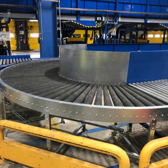 convoyeur motorisé angle rouleaux