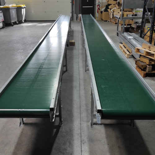 deux convoyeurs à bande pour charges légères